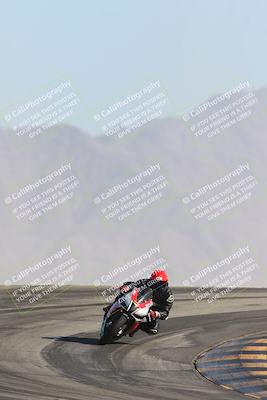 media/Jan-09-2025-Racers Edge (Thu) [[9e316ffd38]]/3-B Group/Session 4 (Turn 12 The Slide)/